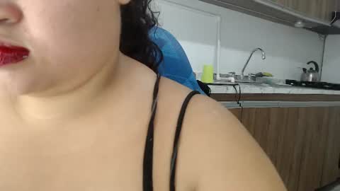 Snapshot of kellyshibary chatting on 08/02/26, 07:23 KELLY LUNA online show from 08/02/26, 07:23