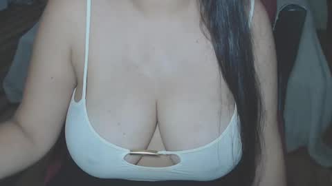 Snapshot of kellyshowpv chatting on 12/26/24, 05:15 Kellyshow online show from 12/26/24, 05:15