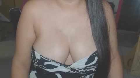 Snapshot of kellyshowpv chatting on 03/12/25, 04:30 Kellyshow online show from 03/12/25, 04:30