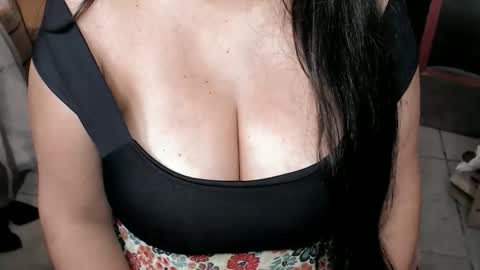 Snapshot of kellyshowpv chatting on 09/09/25, 06:40 Kellyshow online show from 09/09/25, 06:40