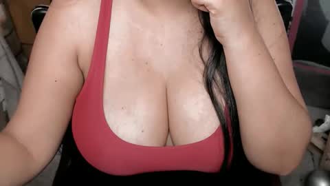 Snapshot of kellyshowpv chatting on 09/18/25, 06:54 Kellyshow online show from 09/18/25, 06:54