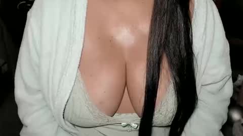 Snapshot of kellyshowpv chatting on 09/28/25, 07:03 Kellyshow online show from 09/28/25, 07:03