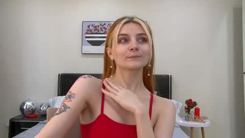 Snapshot of kellystoneys chatting on 03/09/25, 05:55 Kelly Stoneys online show from 03/09/25, 05:55