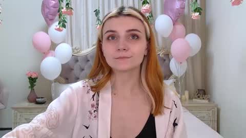 Snapshot of kellystoneys chatting on 03/12/25, 12:10 Kelly Stoneys online show from 03/12/25, 12:10