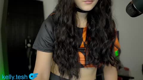 Kelly online show from 10/08/25, 05:43