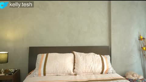 Kelly online show from 04/13/26, 04:56