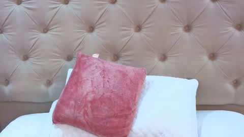 Snapshot of kelsey1_bss chatting on 11/06/25, 12:11 kelsey bss online show from 11/06/25, 12:11