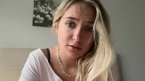 Kelsey Blu online show from 04/23/26, 10:23