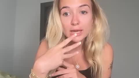Kelsey Blu online show from 05/17/26, 12:08
