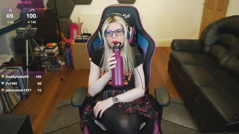 kelseycobalt online show from 12/04/24, 12:08