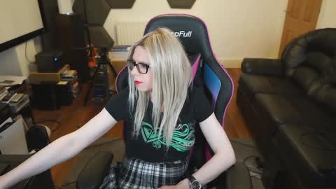 kelseycobalt online show from 01/18/25, 11:11