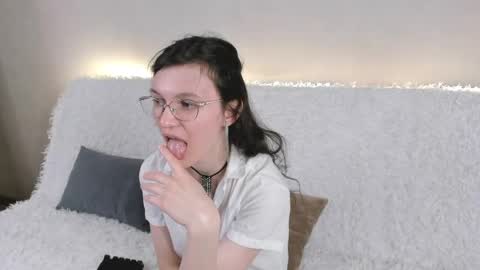 Kelsirabenold online show from 05/26/26, 05:25