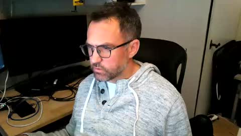 kelvin06133 online show from 01/04/25, 11:17