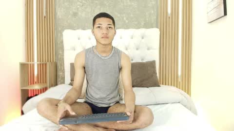 Kelvin online show from 03/31/26, 08:42