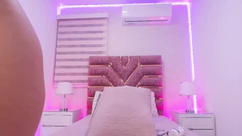 kemdall lopez online show from 02/19/26, 03:02