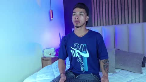   online show from 01/31/25, 02:48