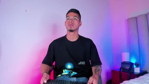   online show from 02/01/25, 02:37