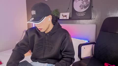   online show from 11/05/25, 11:43