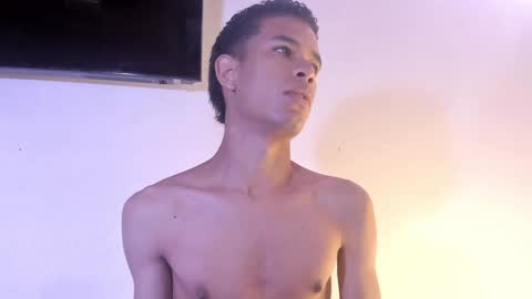 Snapshot of ken_rivera chatting on 02/06/25, 12:16 Julian Rivera online show from 02/06/25, 12:16