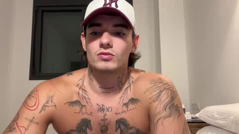 luis carlos esteban online show from 10/25/25, 03:51