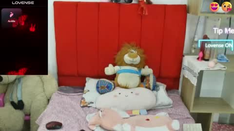 Snapshot of kendal_2 chatting on 01/19/25, 03:29 Mariana online show from 01/19/25, 03:29