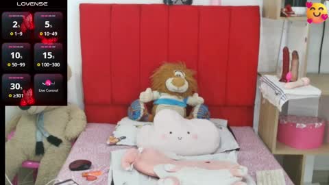 Snapshot of kendal_2 chatting on 02/22/25, 04:29 Mariana online show from 02/22/25, 04:29