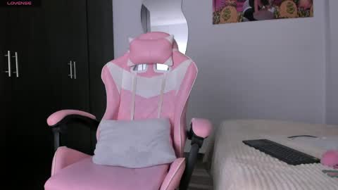 Aleja3 online show from 04/18/26, 07:58