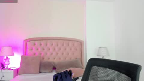 Kendall online show from 10/23/25, 06:34