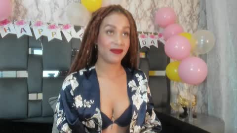 Snapshot of kendall__quinn chatting on 03/12/25, 04:41 Kendall online show from 03/12/25, 04:41