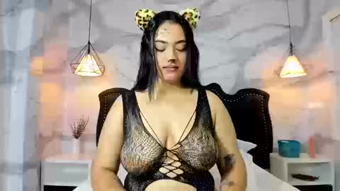 Kendall no Jenner  online show from 02/19/26, 04:41