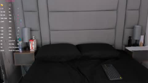 Snapshot of kendall_evanss_ chatting on 09/15/25, 03:39 kendall_evanss_ online show from 09/15/25, 03:39