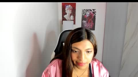 Snapshot of kendall_martinez03 chatting on 11/10/25, 01:43 kendall martinez online show from 11/10/25, 01:43