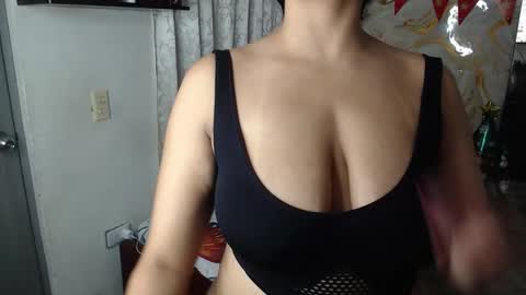 kendall  online show from 12/19/25, 05:47