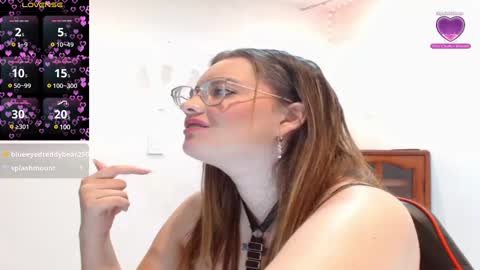 Snapshot of kendallclark03 chatting on 12/30/24, 07:26 kendall online show from 12/30/24, 07:26