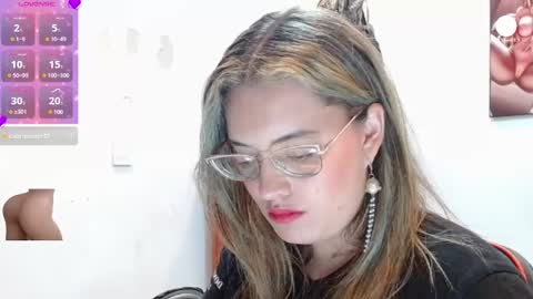 Snapshot of kendallclark03 chatting on 01/30/25, 08:54 kendall online show from 01/30/25, 08:54