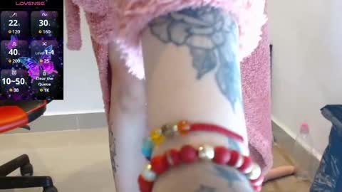 Snapshot of kendallclark03 chatting on 02/13/25, 08:17 kendall online show from 02/13/25, 08:17