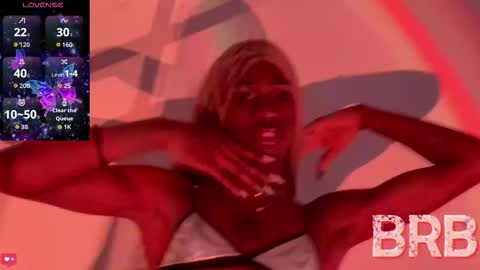 kendallgil_ online show from 10/14/25, 02:23