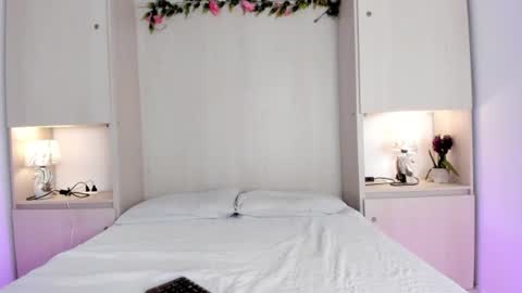 Snapshot of kendallrosse1 chatting on 07/04/26, 12:11 Kendal online show from 07/04/26, 12:11