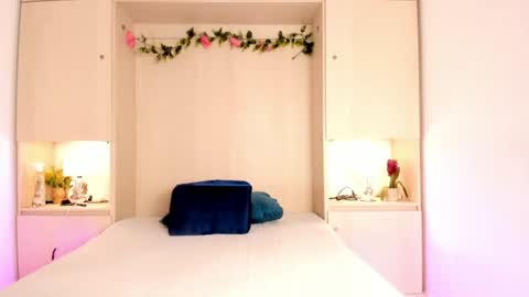 Snapshot of kendallrosse1 chatting on 07/28/26, 11:39 Kendal online show from 07/28/26, 11:39