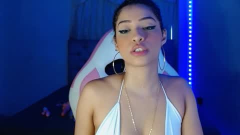 Snapshot of kendallrush2 chatting on 01/06/25, 10:15  Kendall Rush online show from 01/06/25, 10:15
