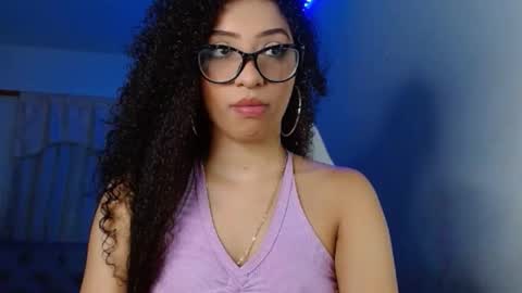 Snapshot of kendallrush2 chatting on 01/15/25, 02:38  Kendall Rush online show from 01/15/25, 02:38