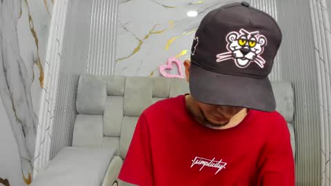 Kendall and Taylor online show from 09/22/25, 01:02