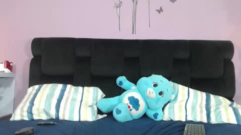 kendallwings online show from 10/04/25, 09:40