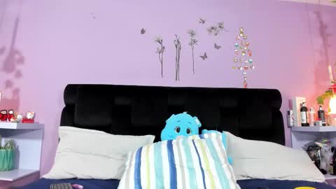 kendallwings online show from 12/21/25, 09:38