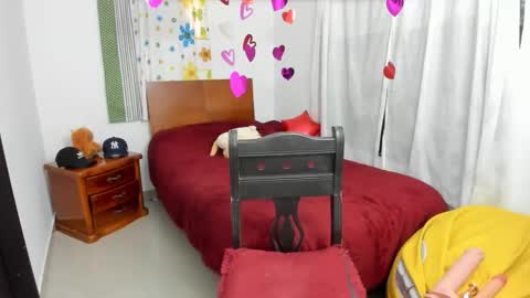 Fernanda online show from 11/06/25, 03:46