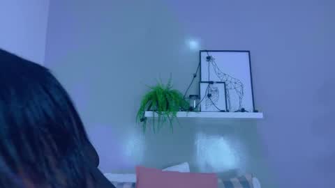 Snapshot of kendalmilleer chatting on 09/18/25, 10:06 online show from 09/18/25, 10:06