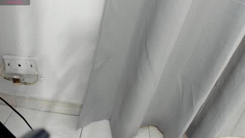 Kendal  online show from 03/18/26, 09:51