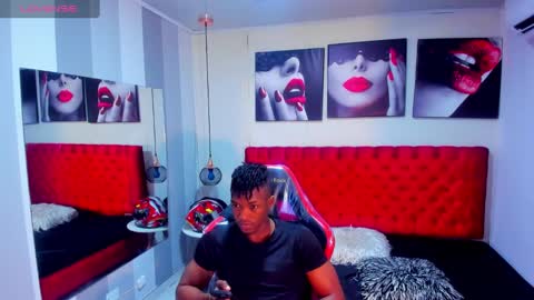 Snapshot of kender21_ chatting on 01/13/25, 12:13 Kender online show from 01/13/25, 12:13