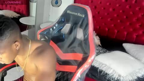 Snapshot of kender21_ chatting on 01/15/25, 12:04 Kender online show from 01/15/25, 12:04