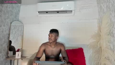 Snapshot of kender21_ chatting on 02/25/25, 12:45 Kender online show from 02/25/25, 12:45